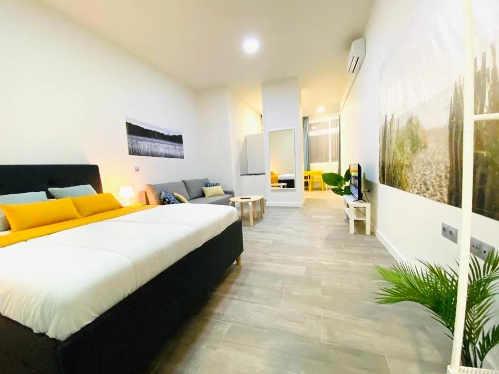 Acogedor Y Bien Situado P6 Apartment Malaga Exterior photo
